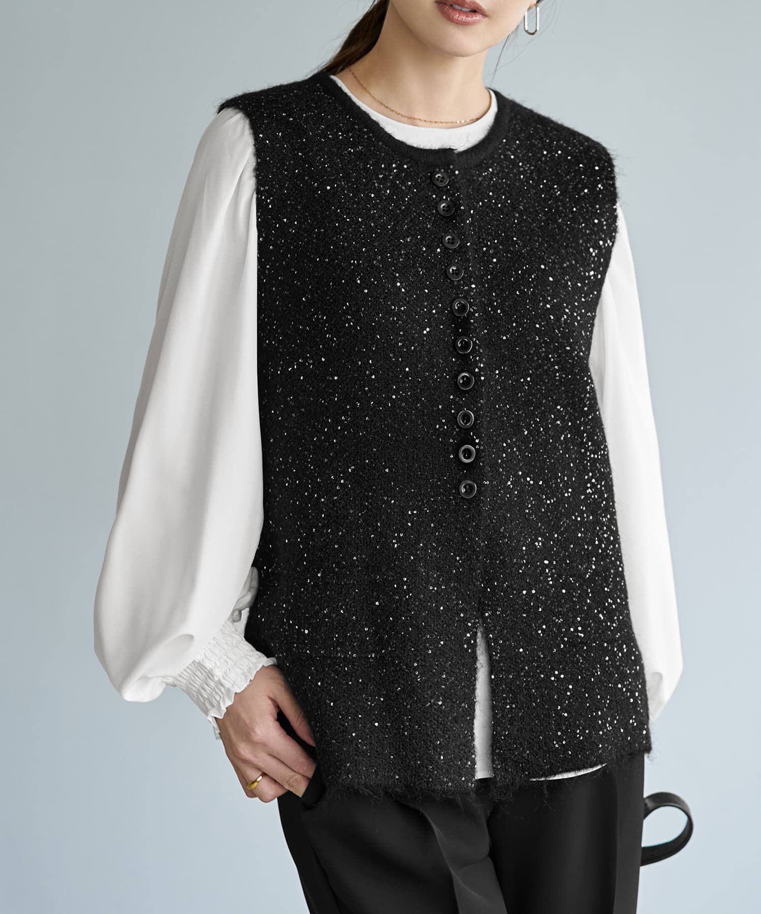 STYLE DELI「ボタンいっぱいスパークルニットベスト」|ニット・セーター|ブラック