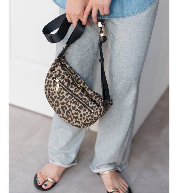 Spick and Span「《WEB限定》VIOLAd&rsquo;ORO / ヴィオラドーロ BIANCAナイロンショルダー(レオパード)」|ショルダー・メッセンジャー|