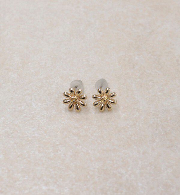 fredy emue「マーガレットピアス」|ピアス|