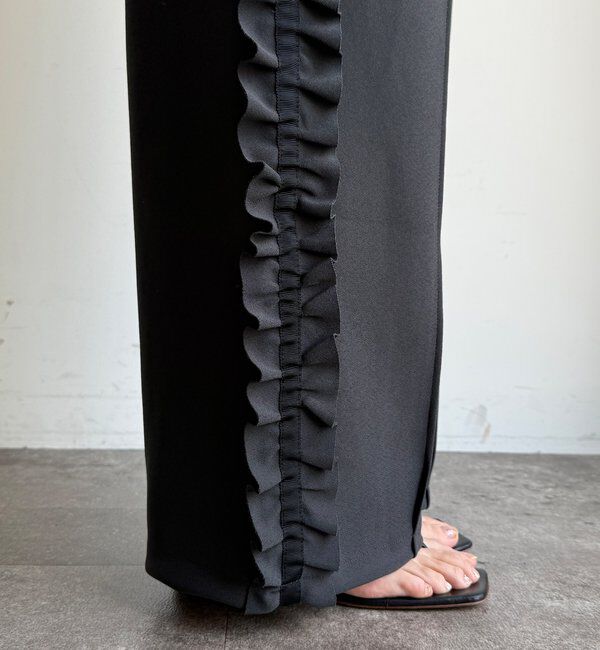  「【WEB限定】カットジョーゼットサイドフリルラインパンツ」|チノ|