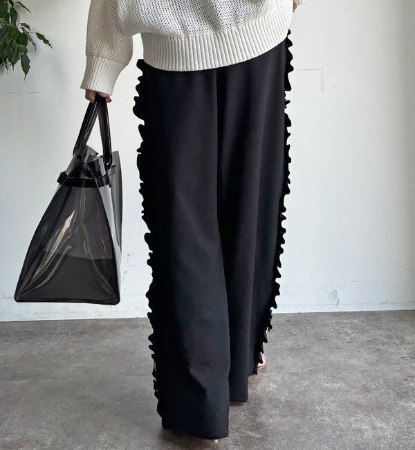  「【WEB限定】カットジョーゼットサイドフリルラインパンツ」|チノ|