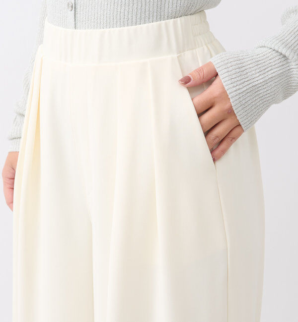  「【ウォッシャブル】【シーズンレスで使える】タックワイドスラックス」|チノ|