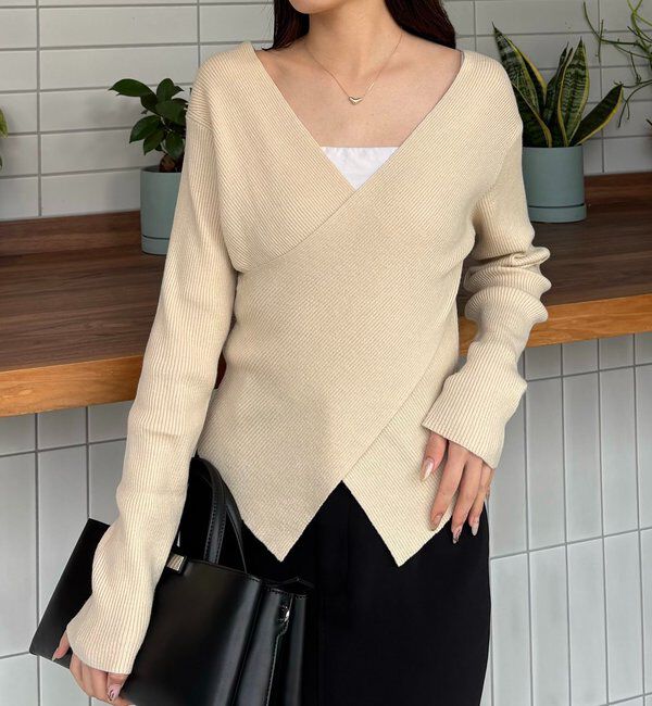  「【新色/ライトベージュ・グレー】クロスVネックニット」|ニット・セーター|ライトベージュ