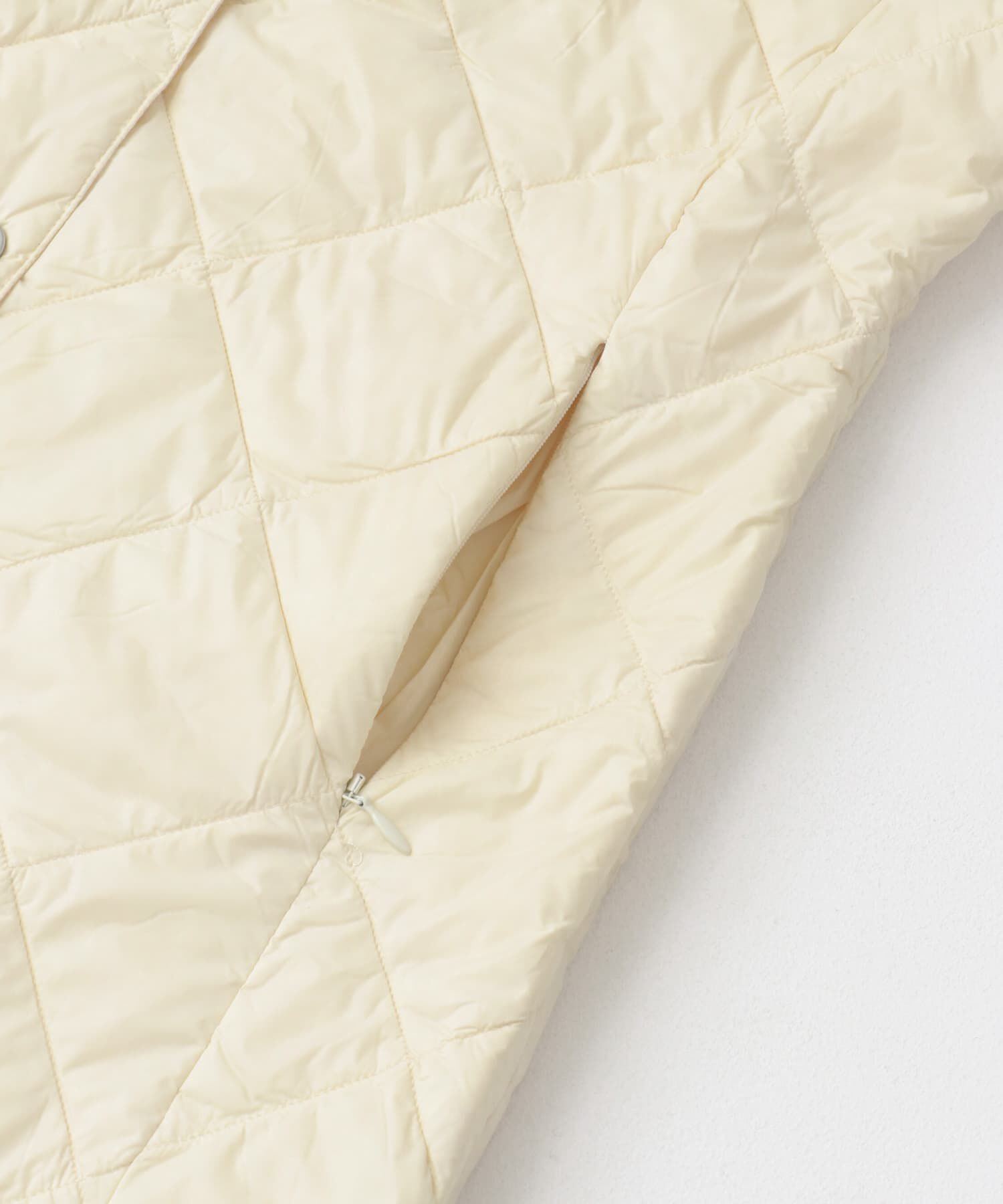 URBAN RESEARCH ROSSO「TAION　VNECK LONG DOWN GILET」|ダウンベスト・ベスト|