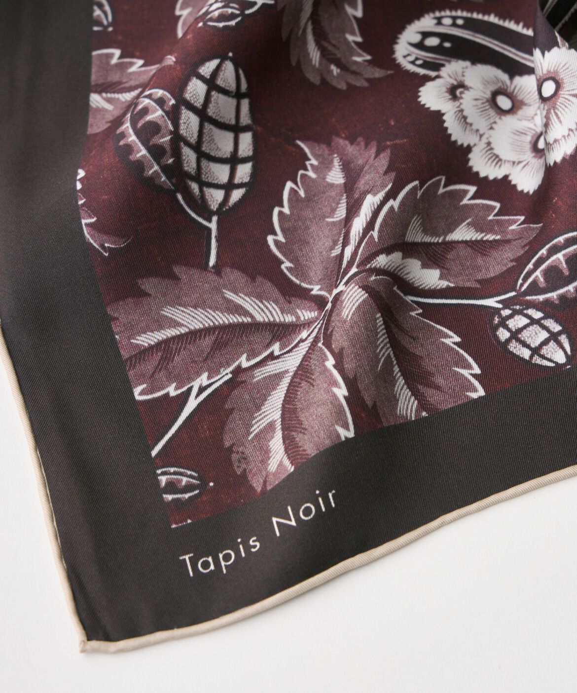 INED「《SUPERIOR CLOSET》Classical Bordeaux Bloom Scarf《Tapis Noir》」|バンダナ・スカーフ|