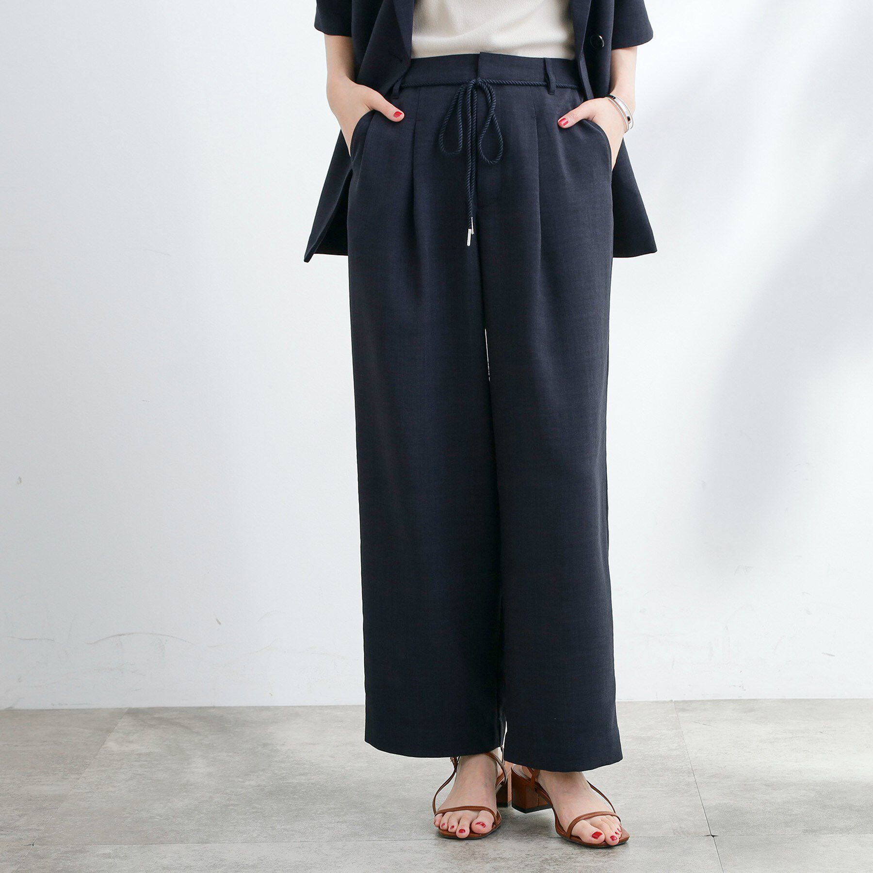 grove「ロープベルトで差がつく 洗練リラックスパンツ」|その他|ネイビー(094)