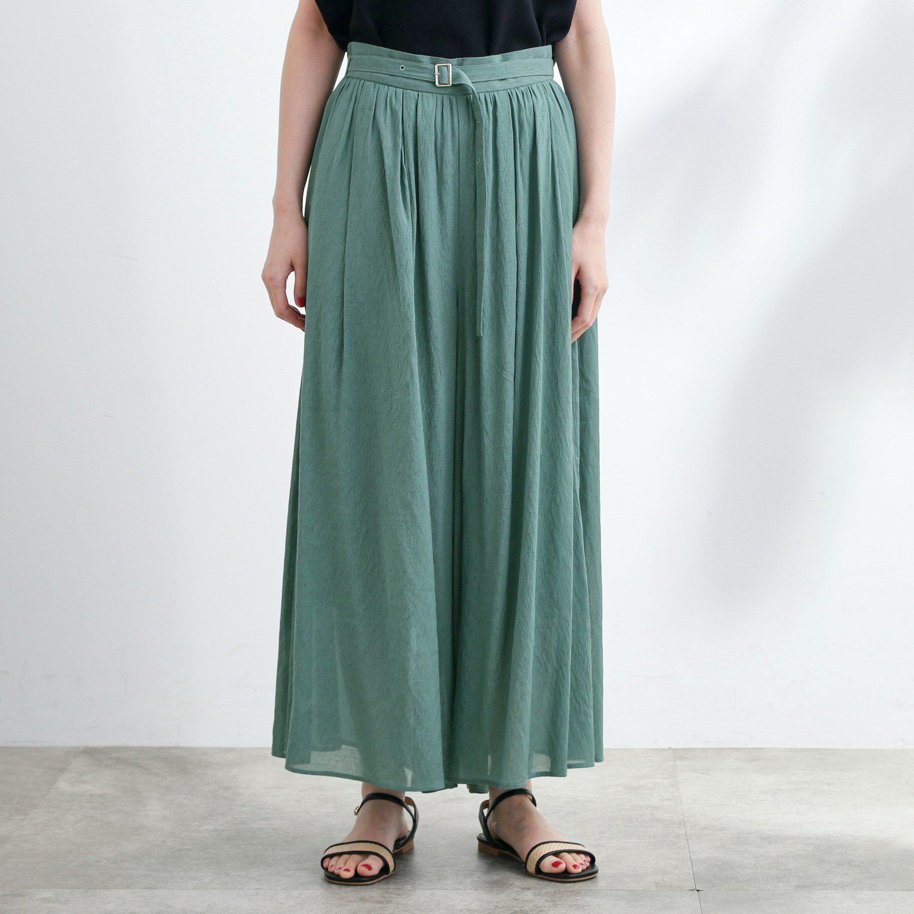 grove「【たっぷりギャザーで体型カバー】スカート見えの軽やかパンツ」|その他|