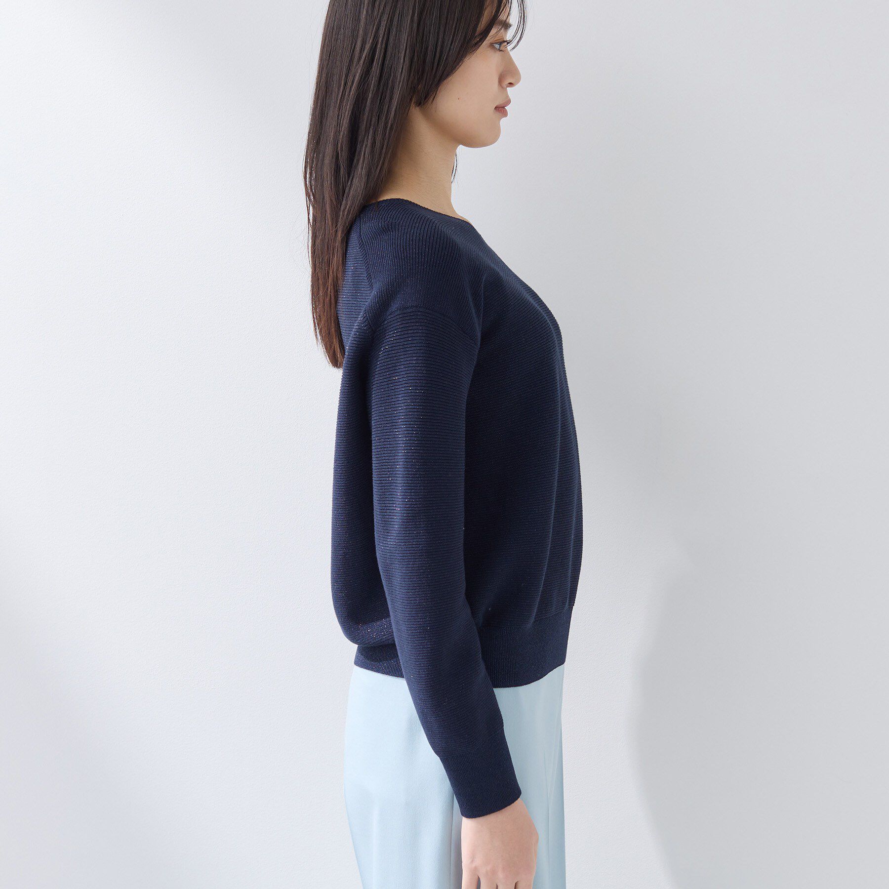 INDIVI「【洗える／軽量】きらめきVネックニット」|ニット・セーター|