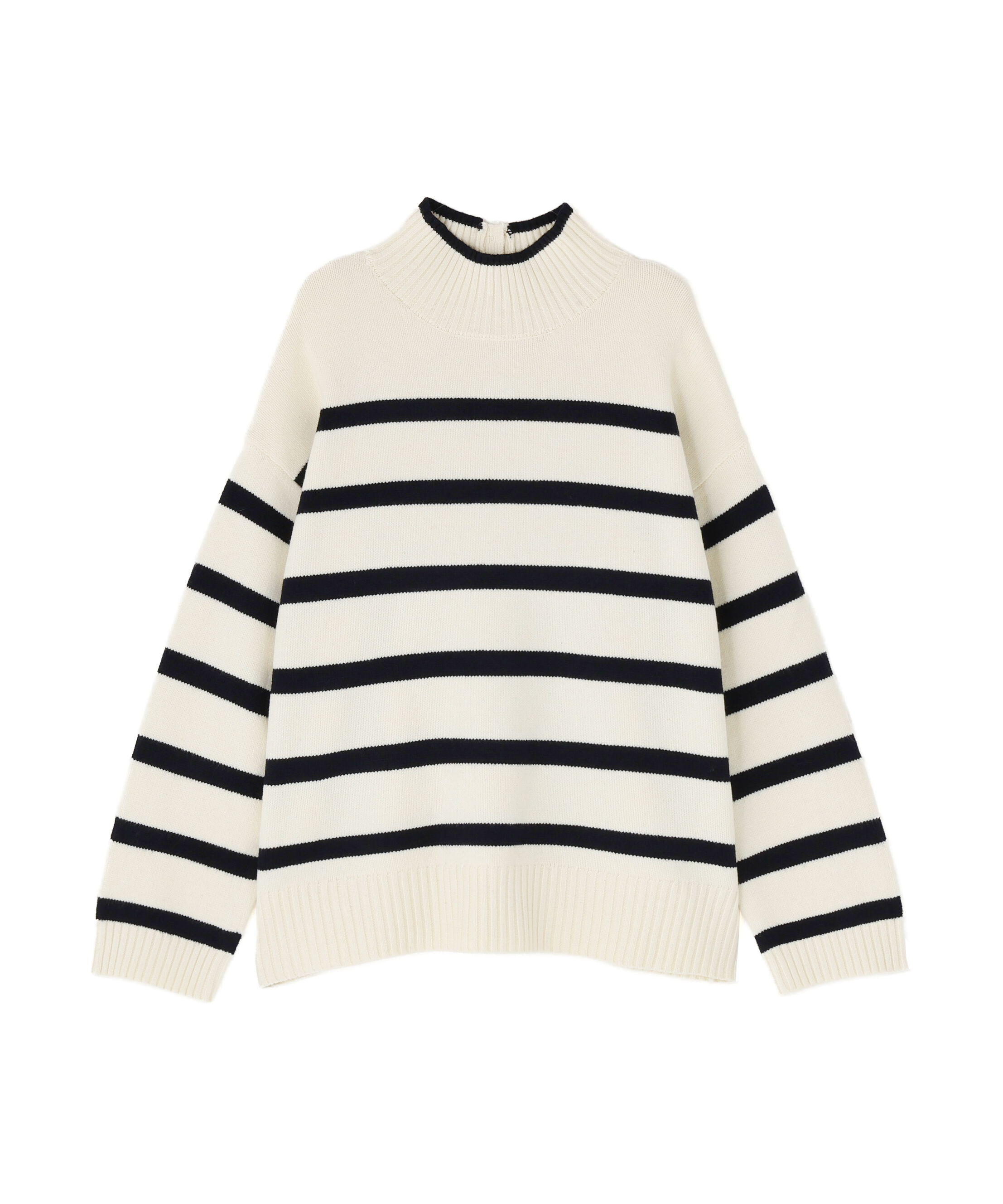  「バックボタンタートルニット」|ニット・セーター|