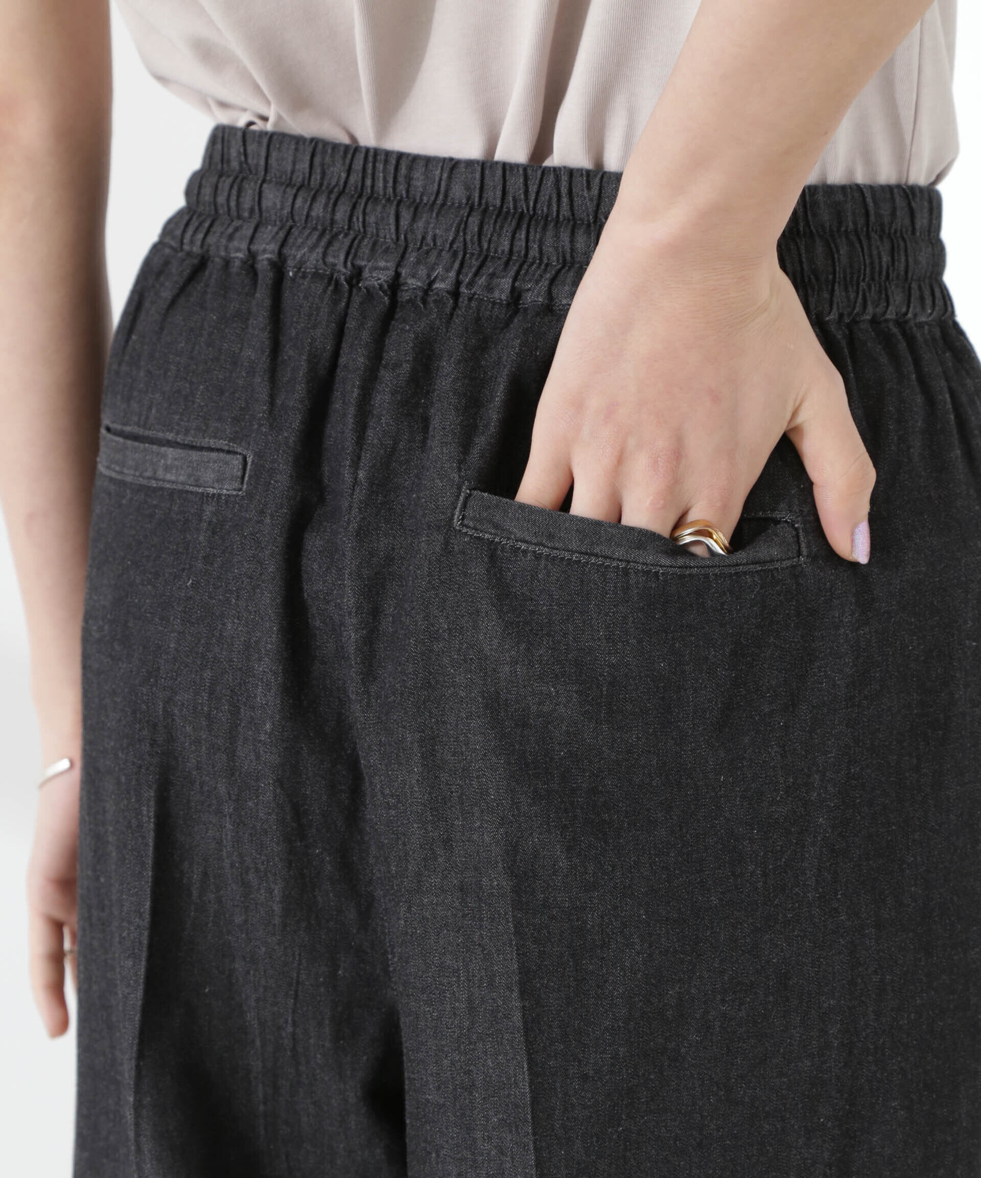 nano･universe「ライトデニムドロストセンタープレスパンツ(セットアップ可)」|チノ|