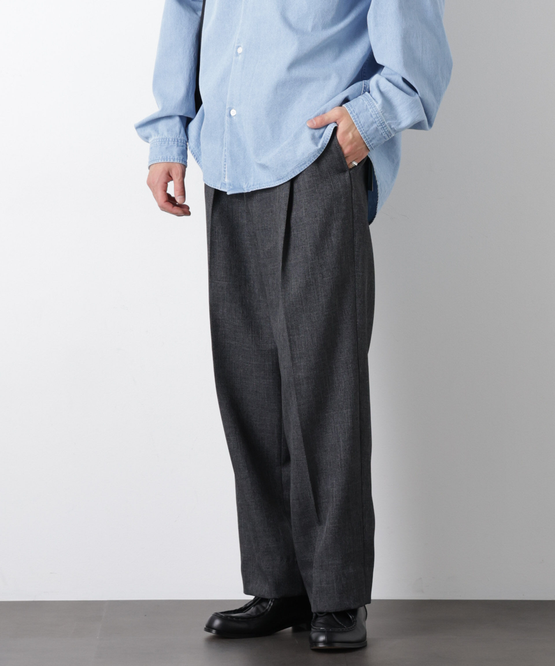 nano･universe「「大人のワイドパンツ」シャークスキンイージースラックス」|チノ|