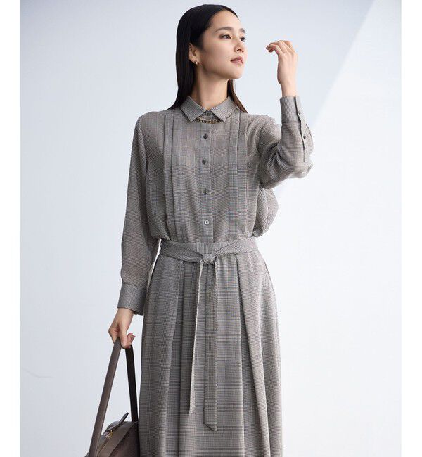 自由区「【SHIHOさん着用】TWハイツイストビエラタックディテール ブラウス」|シャツ・ブラウス|