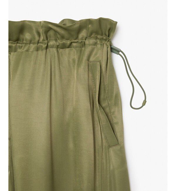 LACOSTE「ドロストコード ルーズフィットサテンカーゴパンツ / サテンパンツ 裾ボタン」|カーゴ|