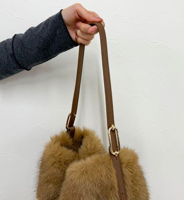 fredy emue「バックルワンハンドルファートートバッグ」|トートバッグ|