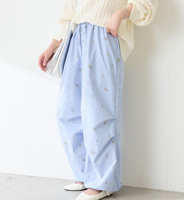  「小花柄パラシュートパンツ」|チノ|ブルー