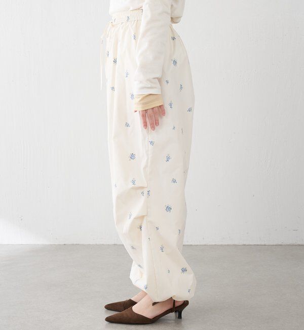  「小花柄パラシュートパンツ」|チノ|