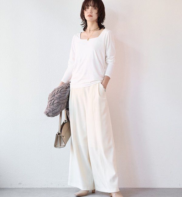  「【ニットのインナーにも】スクエアネックカットソー」|Tシャツ・カットソー|