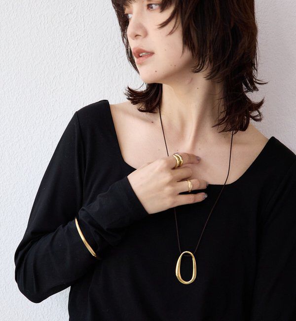  「【ニットのインナーにも】スクエアネックカットソー」|Tシャツ・カットソー|