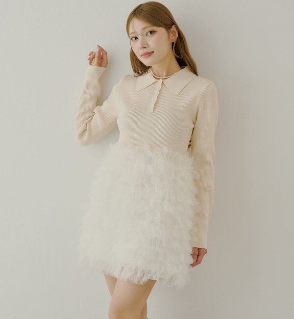  「【SALON by Chico】フリルティアード襟付きミニワンピース」|ワンピース|