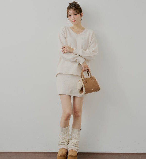  「【セットアップ対応】胸ロゴVネックルーズニット」|ニット・セーター|