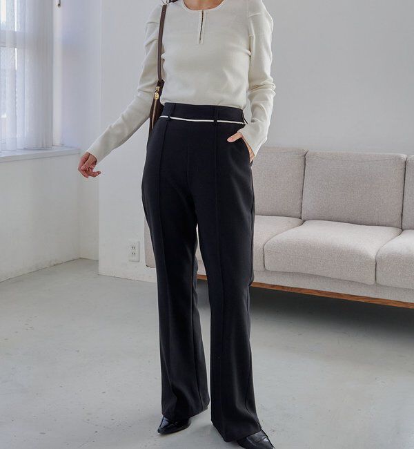  「【低身長サイズあり】ピンタックフレアパンツ」|チノ|