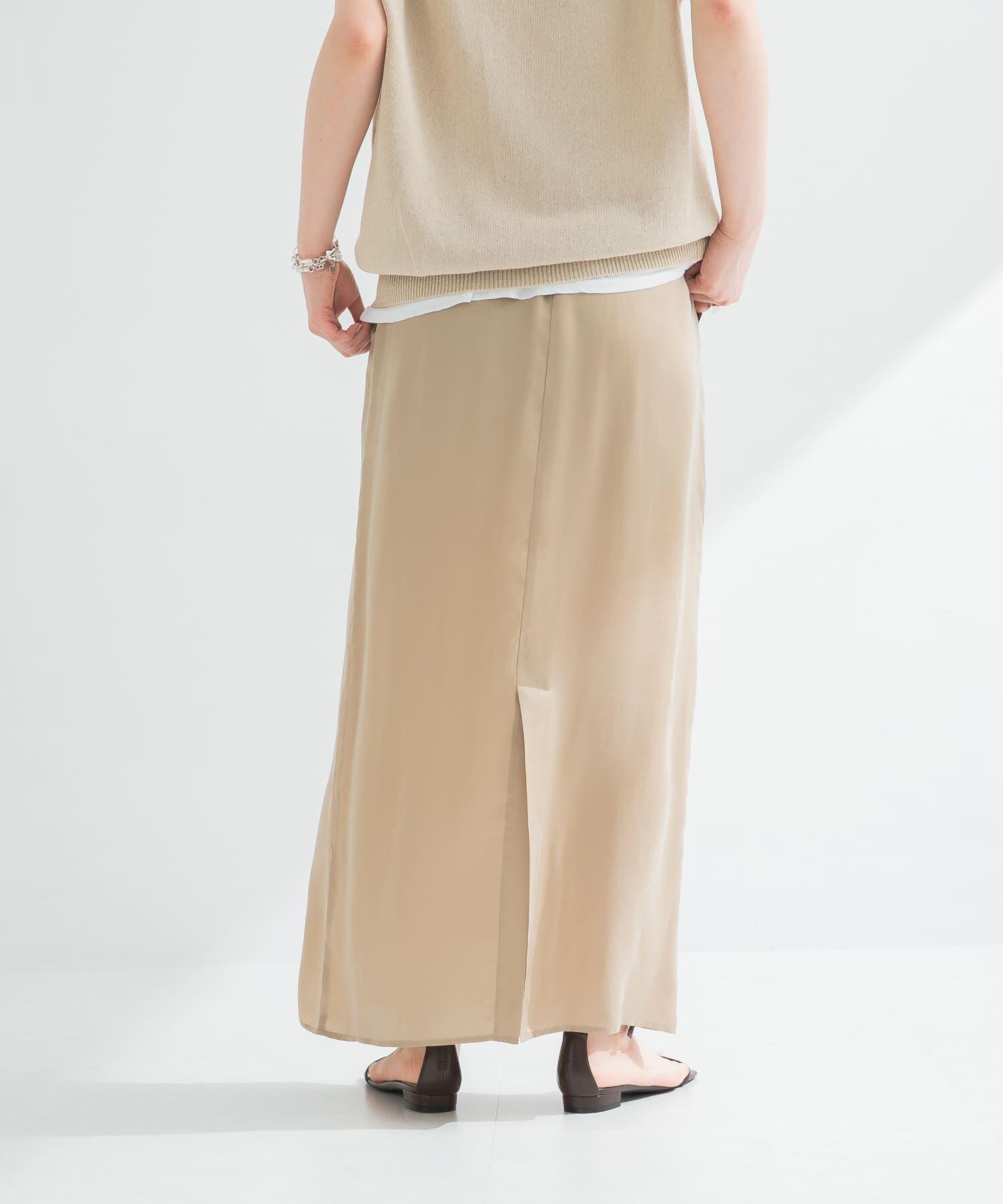 URBAN RESEARCH「『2サイズ展開』キュプラサテンストレートスカート」|スカート|