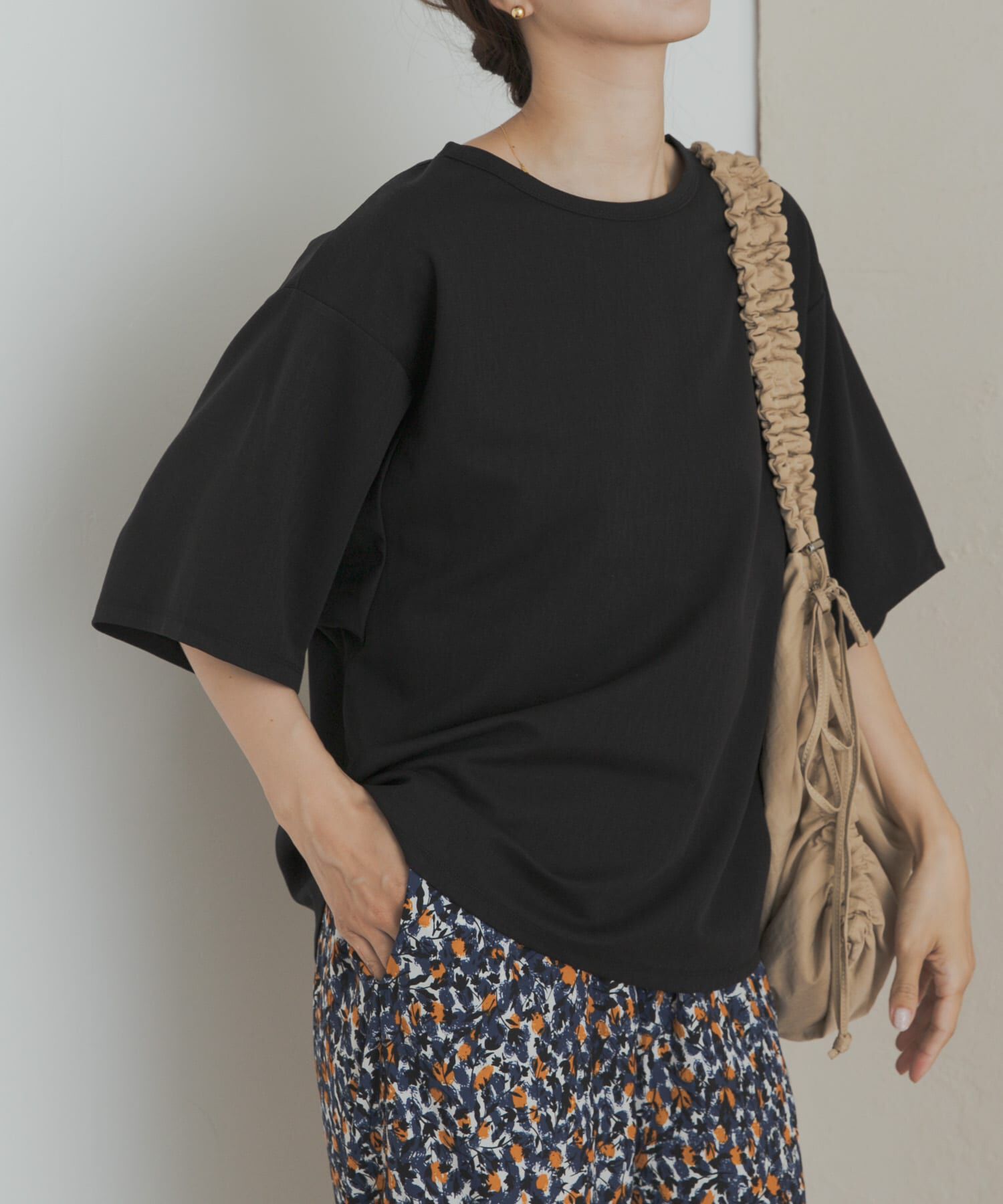 URBAN RESEARCH DOORS「オーバーサイズフォルムプルオーバー」|Tシャツ・カットソー|