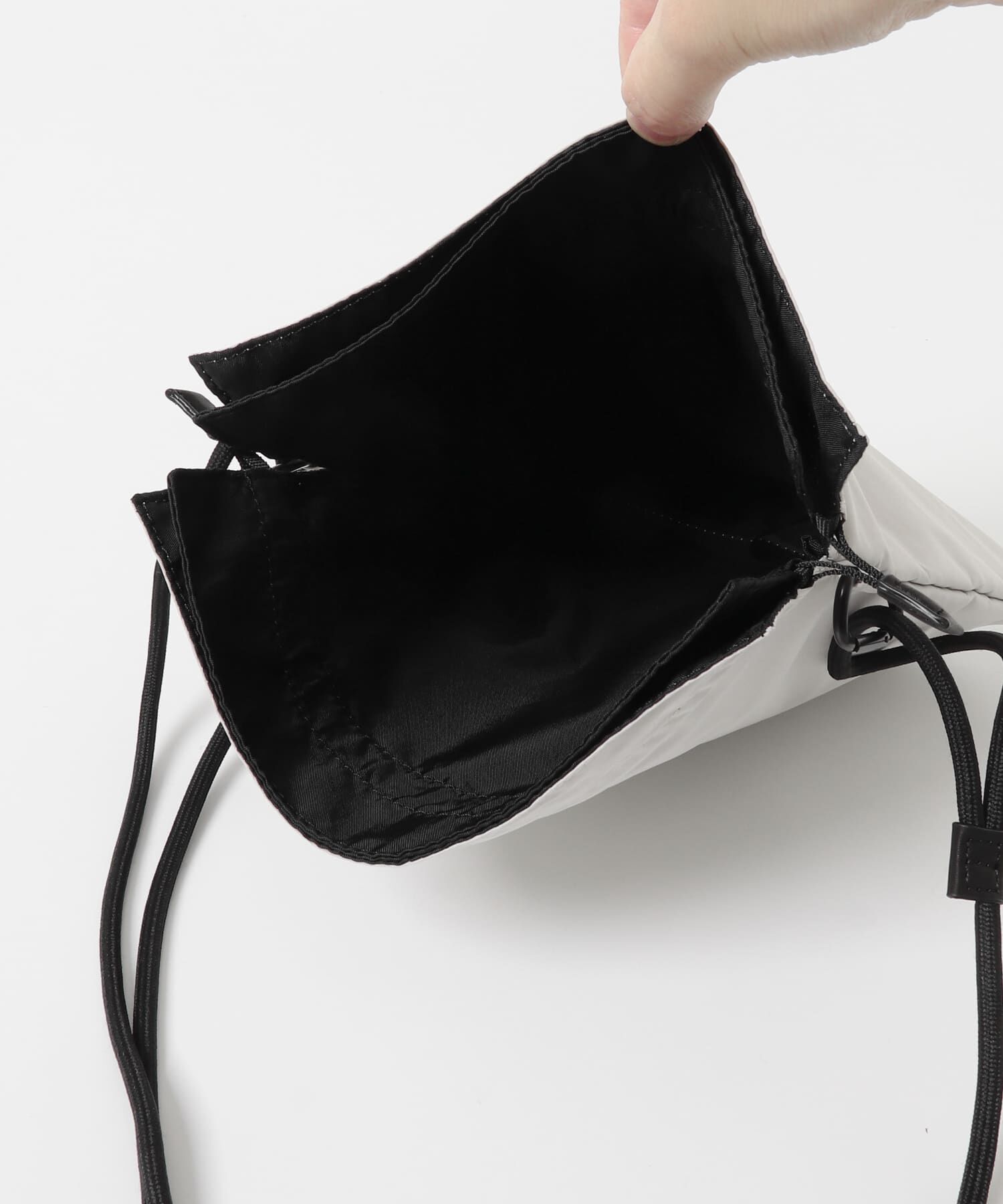 URBAN RESEARCH DOORS「MULTI POCKET DRAWSTRING M」|ショルダー・メッセンジャー|