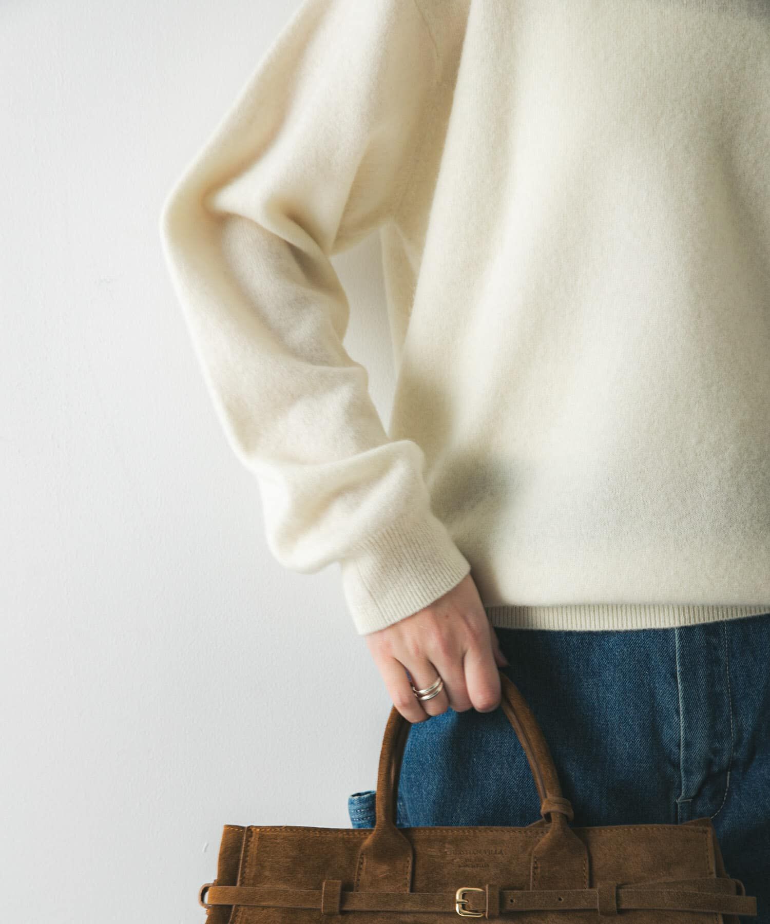 URBAN RESEARCH「ウール100 Vネックルーズソフトニット」|ニット・セーター|