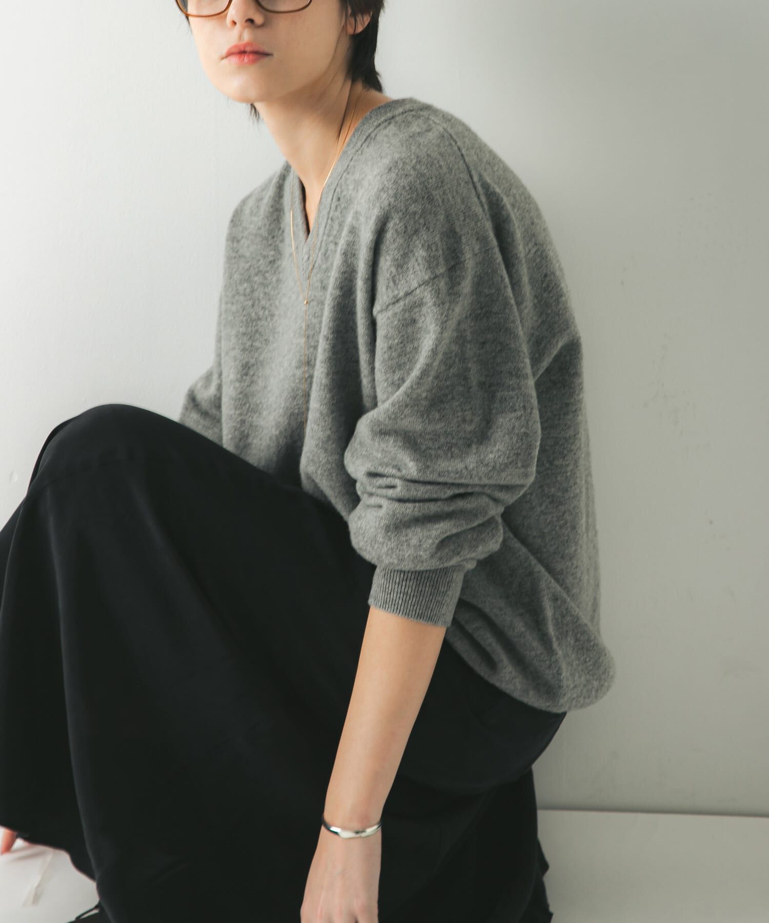 URBAN RESEARCH「ウール100 Vネックルーズソフトニット」|ニット・セーター|