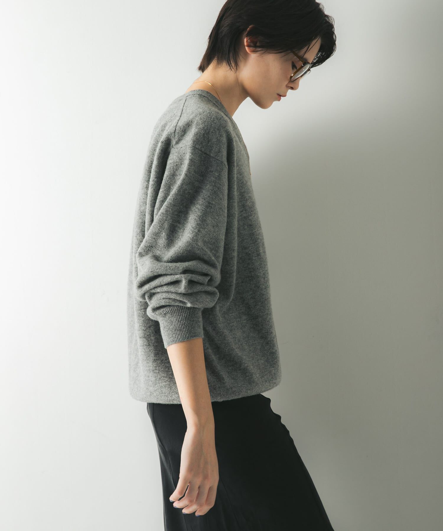URBAN RESEARCH「ウール100 Vネックルーズソフトニット」|ニット・セーター|