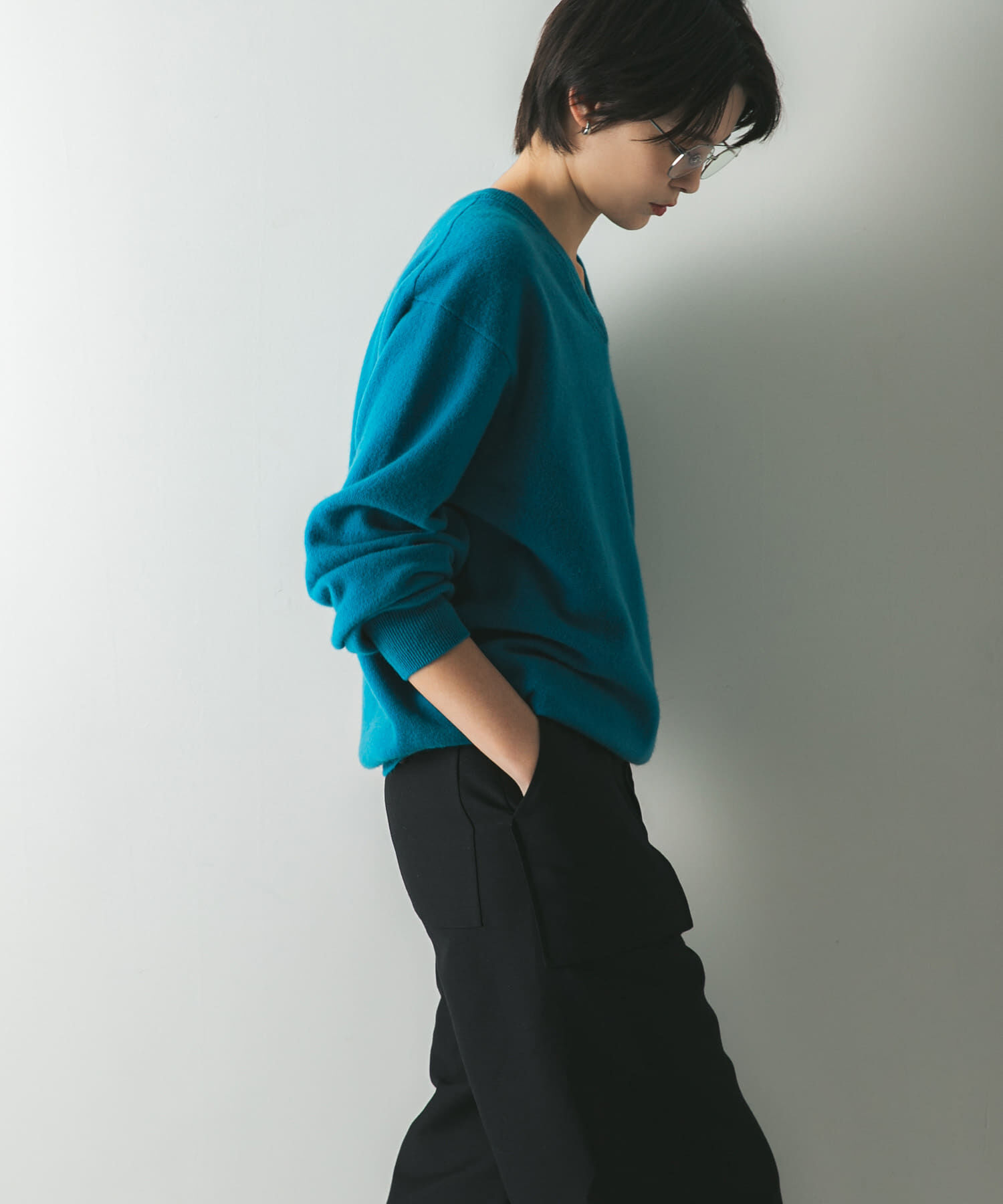 URBAN RESEARCH「ウール100 Vネックルーズソフトニット」|ニット・セーター|