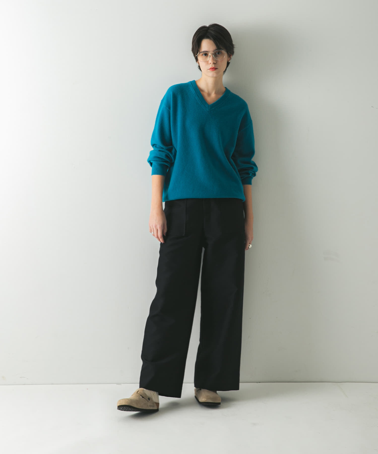 URBAN RESEARCH「ウール100 Vネックルーズソフトニット」|ニット・セーター|