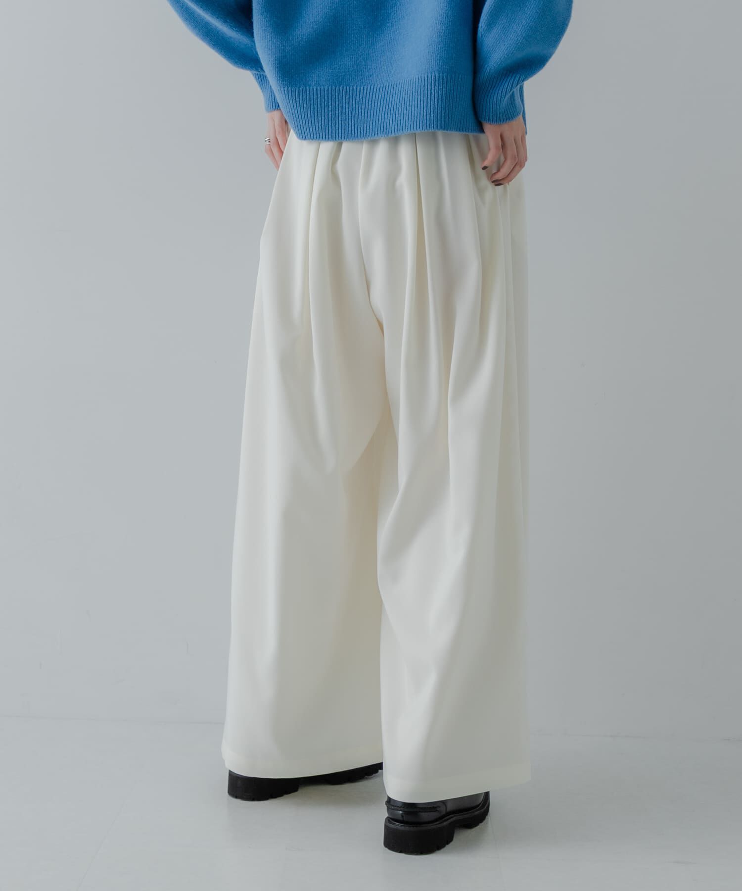 URBAN RESEARCH「ストレッチタックギャザーワイドパンツ」|その他|