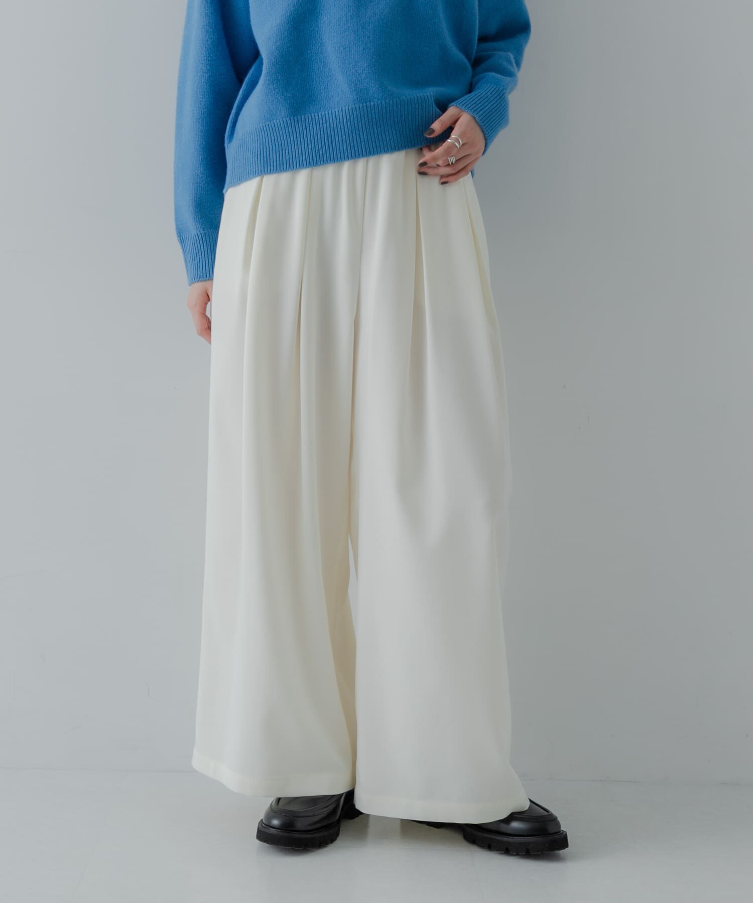 URBAN RESEARCH「ストレッチタックギャザーワイドパンツ」|その他|