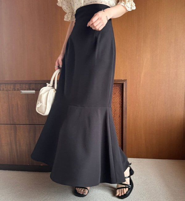  「WEB限定／【マイナス5キロ見え】後ろレースアップマーメイドスカート」|スカート|