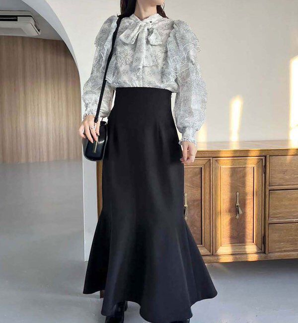  「WEB限定／【マイナス5キロ見え】後ろレースアップマーメイドスカート」|スカート|