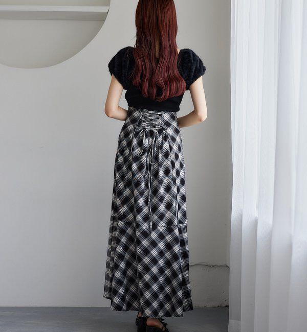  「WEB限定／【マイナス5キロ見え】後ろレースアップマーメイドスカート」|スカート|