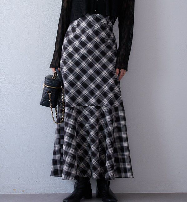  「WEB限定／【マイナス5キロ見え】後ろレースアップマーメイドスカート」|スカート|