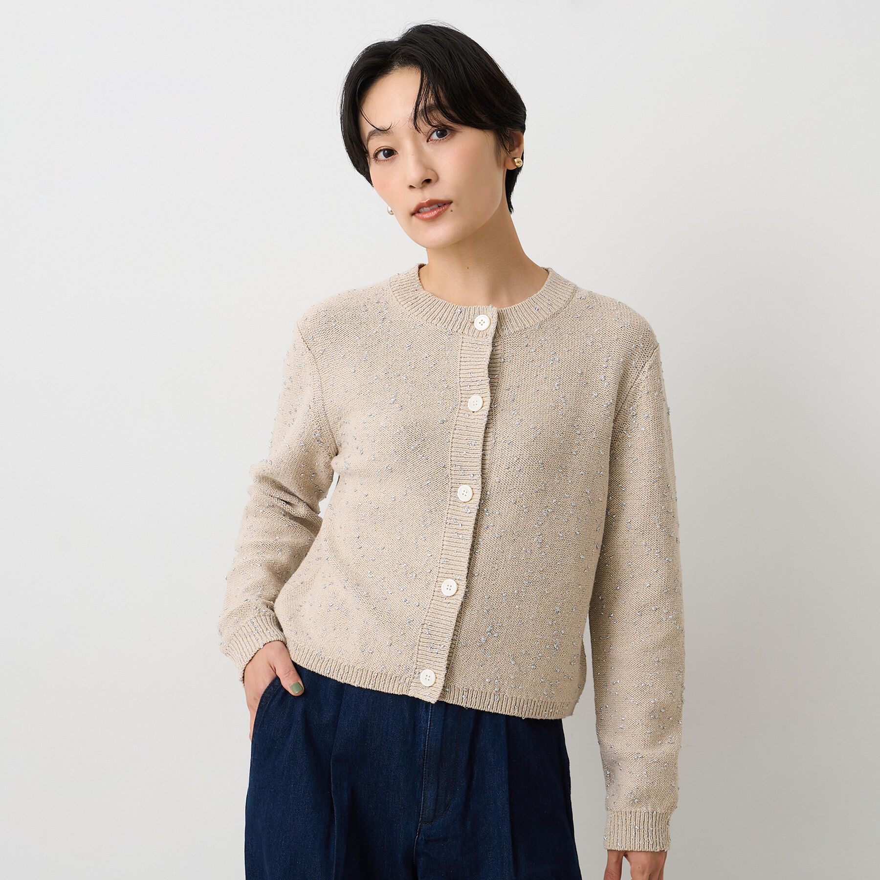 UNTITLED「【洗える/すっきり丈】ラメノット ニットカーディガン」|カーディガン|ベージュ(052)