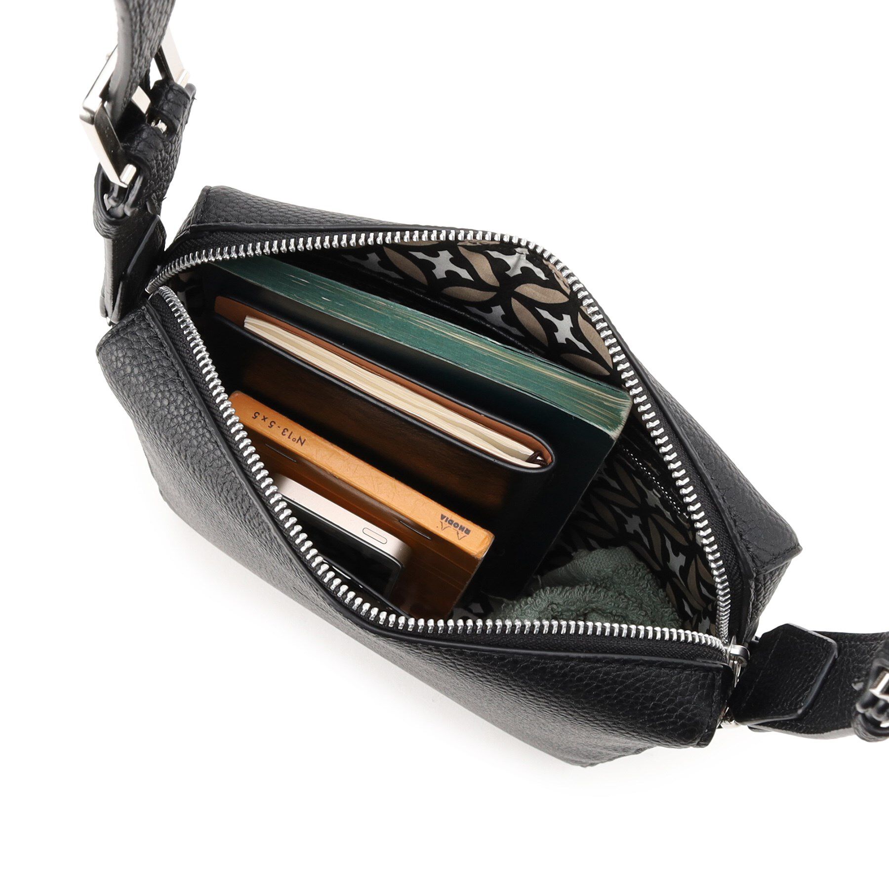 DRESSTERIOR「【撥水仕様】シュリンクレザー ショルダーバッグ」|ショルダー・メッセンジャー|