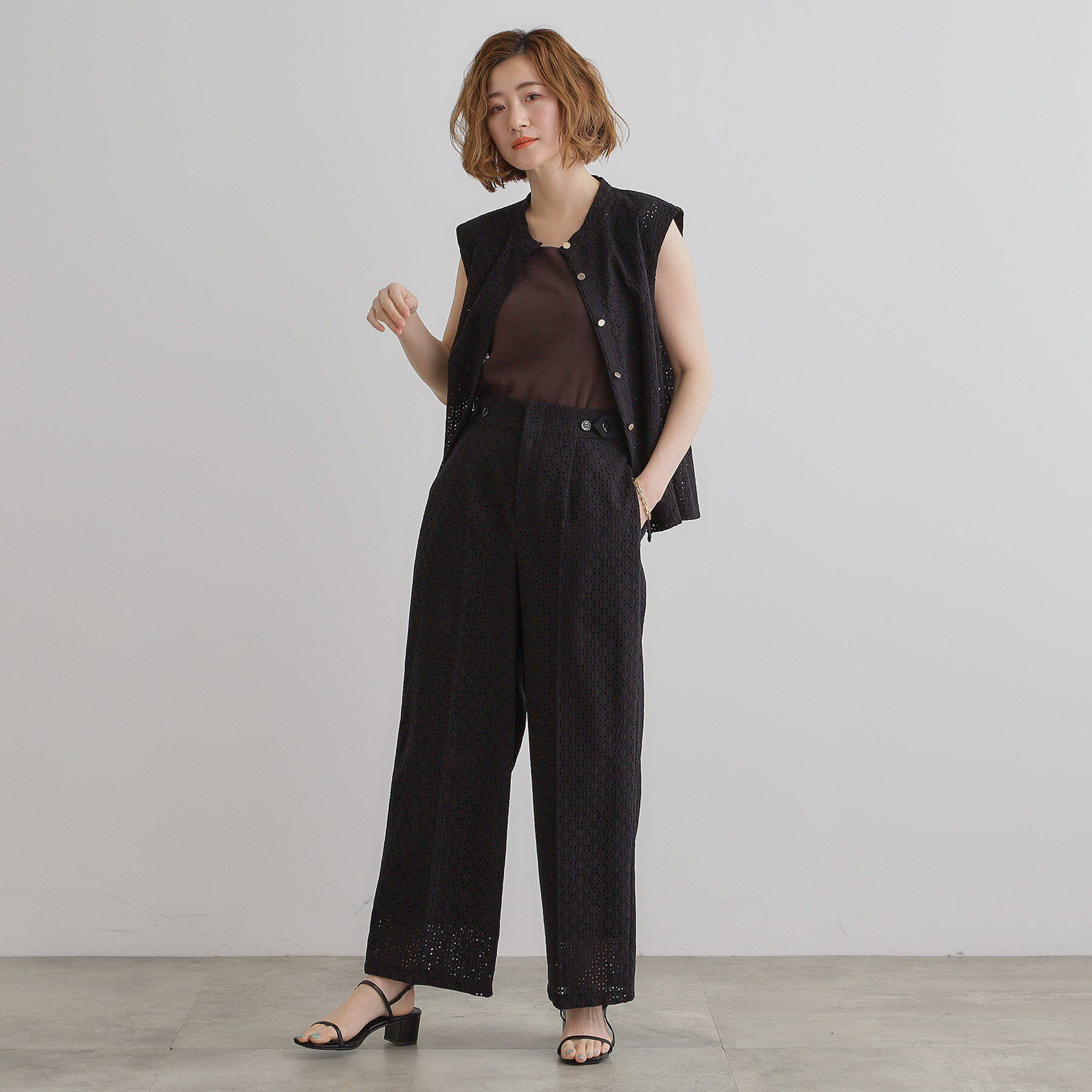 grove「【レースの透け感が軽やか】エンブロイダリーレースワイドパンツ」|その他|