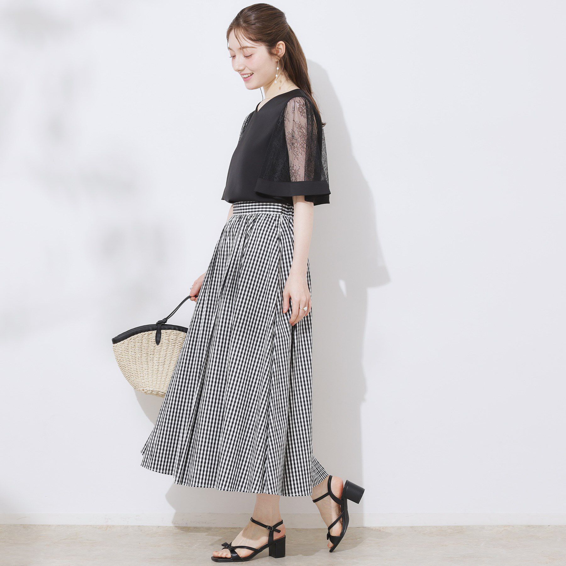 Couture broach「【マシンウォッシャブル・シアー・細見え】Vネック袖レースフレアブラウス」|シャツ・ブラウス|