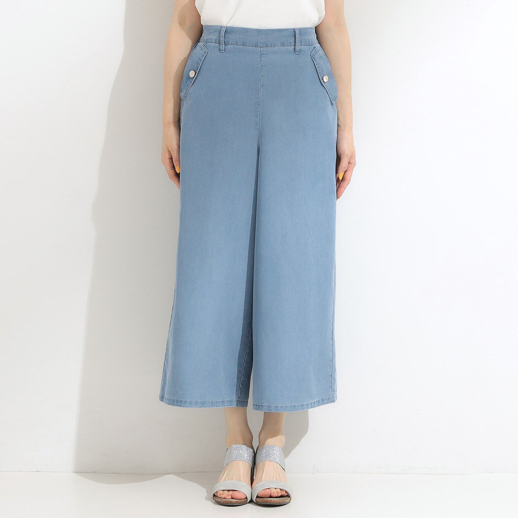 SHOO･LA･RUE「【洗える/S-LL/ひんやり】金ボタンがアクセント　大人のデニムガウチョパンツ」|デニム|