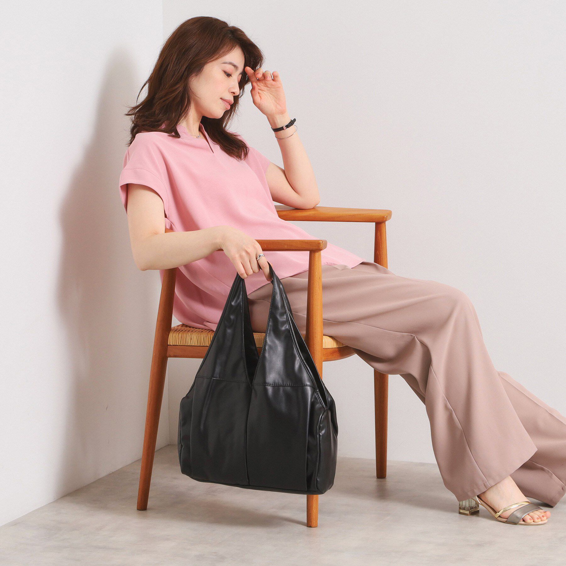 ITS&rsquo;DEMO「【6ポケット】センタータックトート」|トートバッグ|