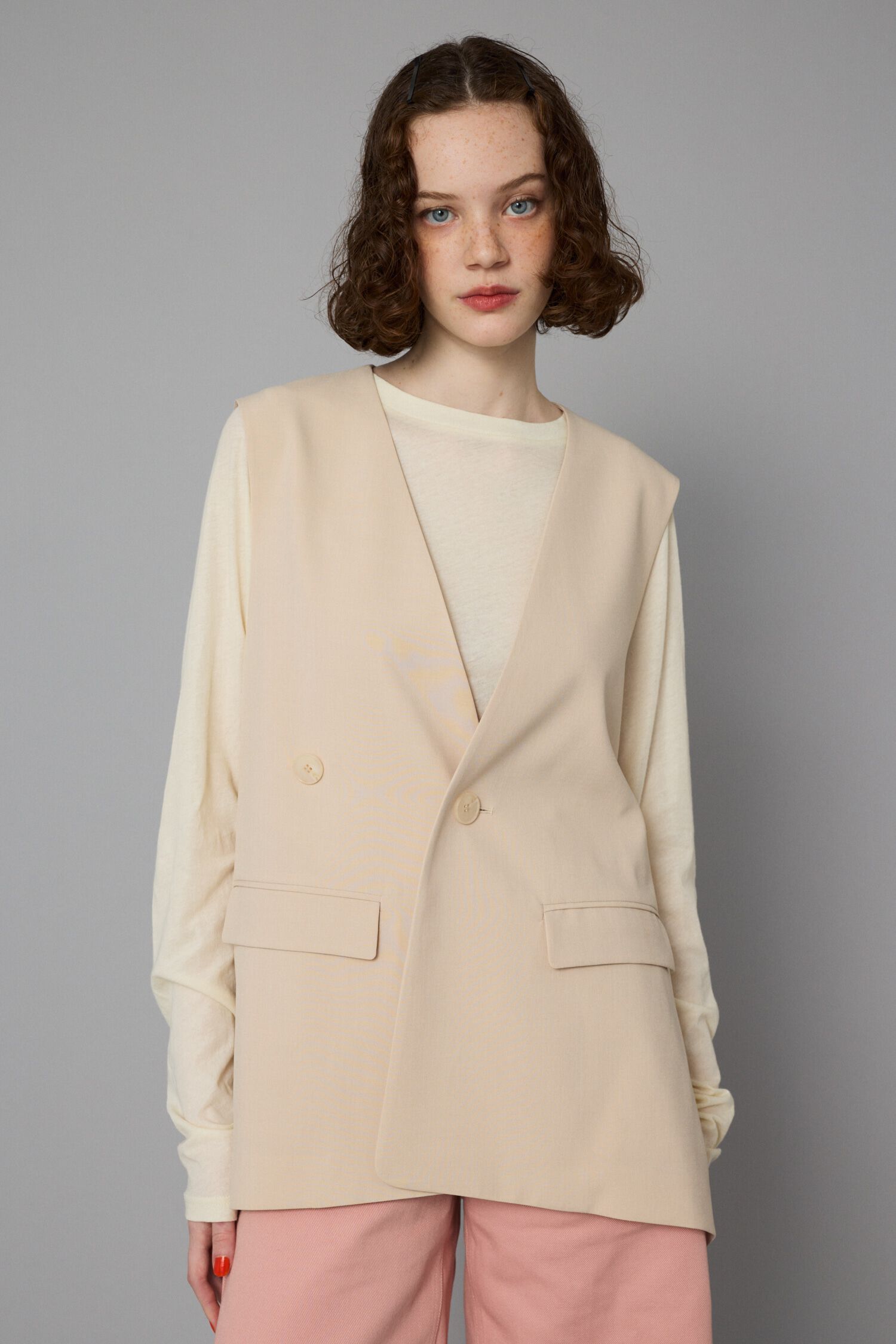 HeRIN.CYE「Many way vest」|シャツ・ブラウス|L/BEG1