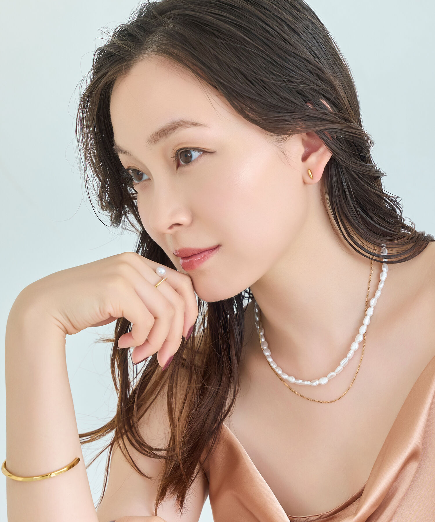 Phoebe「【金属アレルギー対応】メタルオーバルグレースピアス　ゴールド/サージカルステンレス」|ピアス|