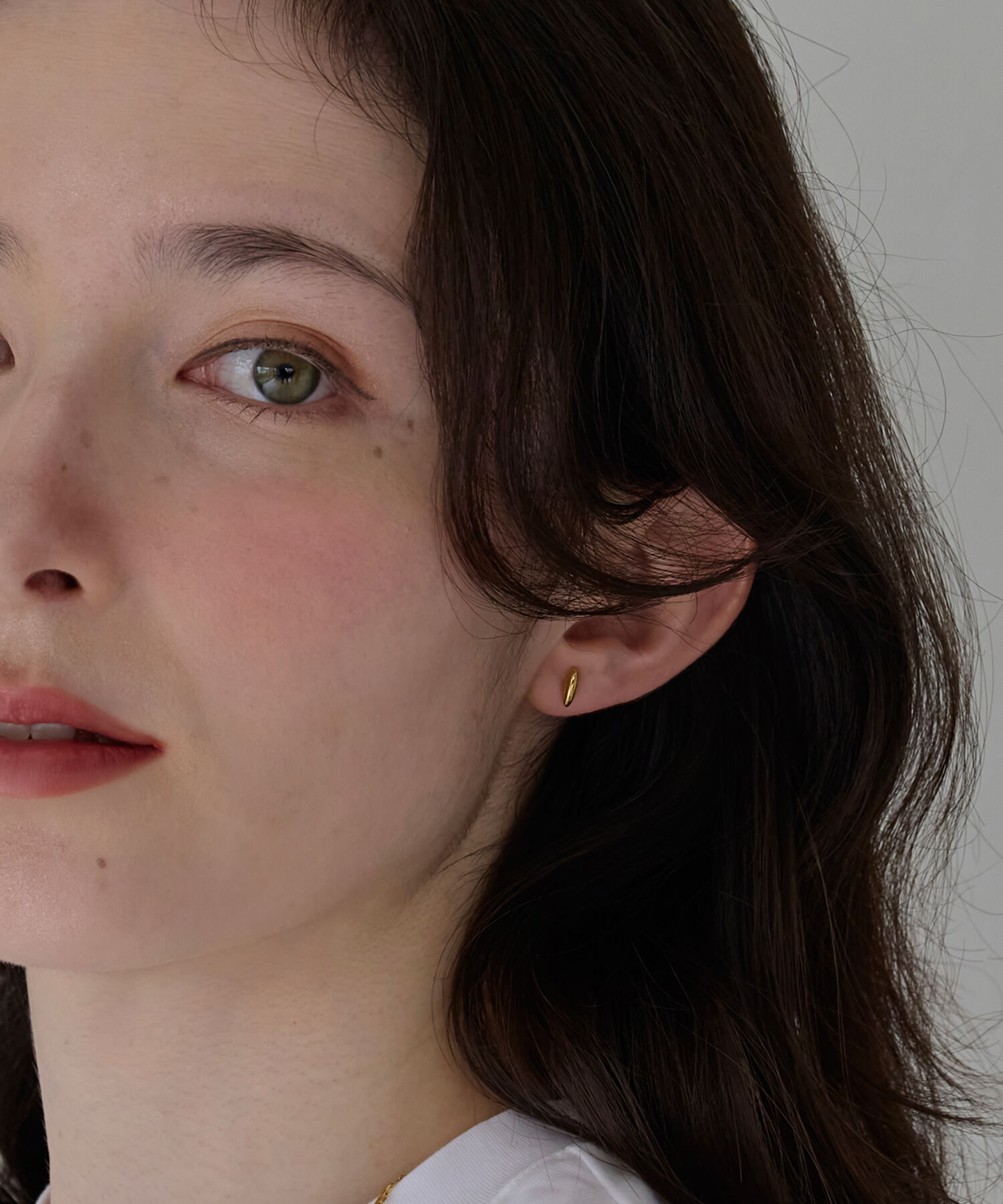 Phoebe「【金属アレルギー対応】メタルオーバルグレースピアス　ゴールド/サージカルステンレス」|ピアス|