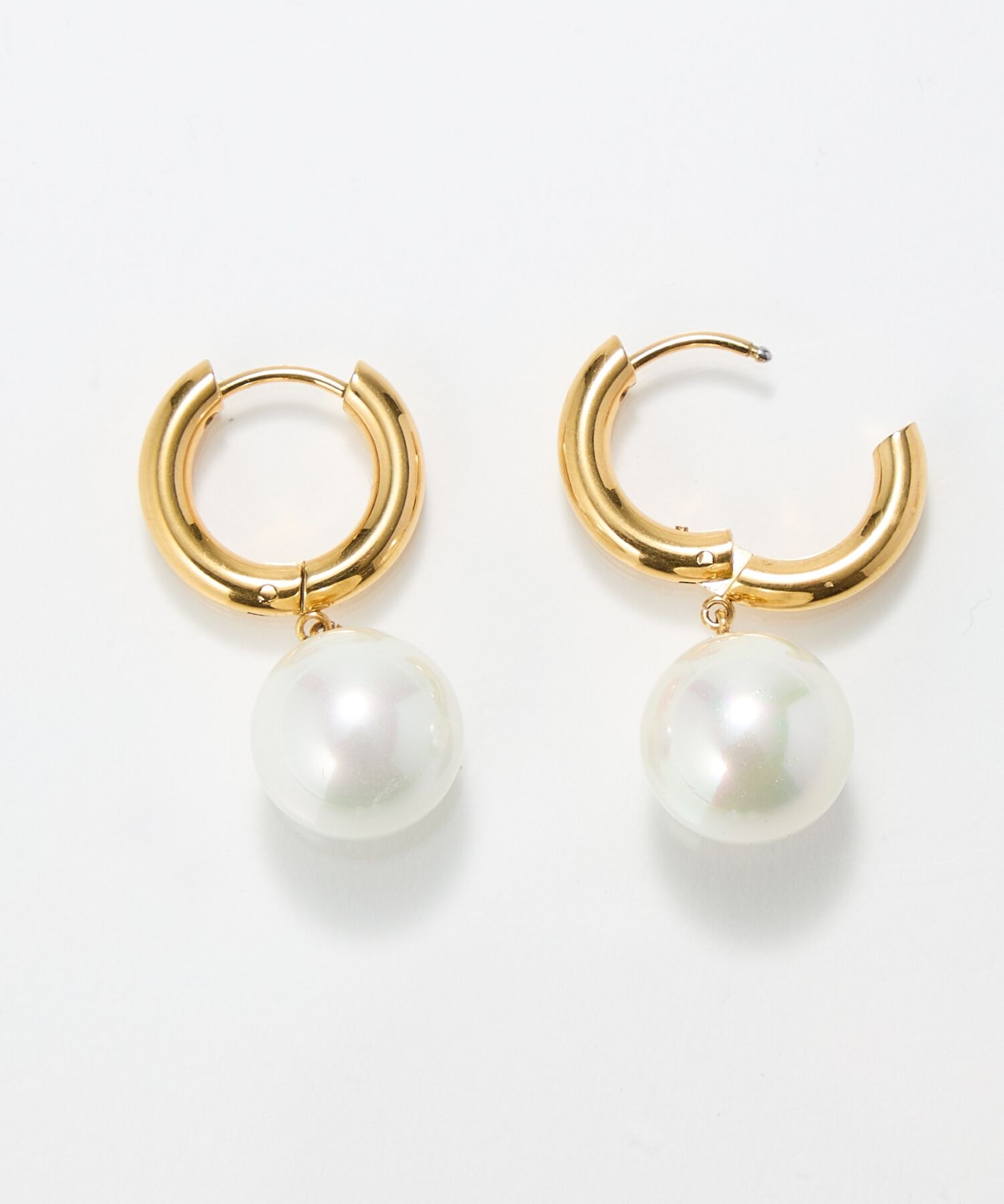 Phoebe「【金属アレルギー対応】カルチャードパールフープピアス/ステンレス/大ぶり/存在感◎/主役級」|ピアス|