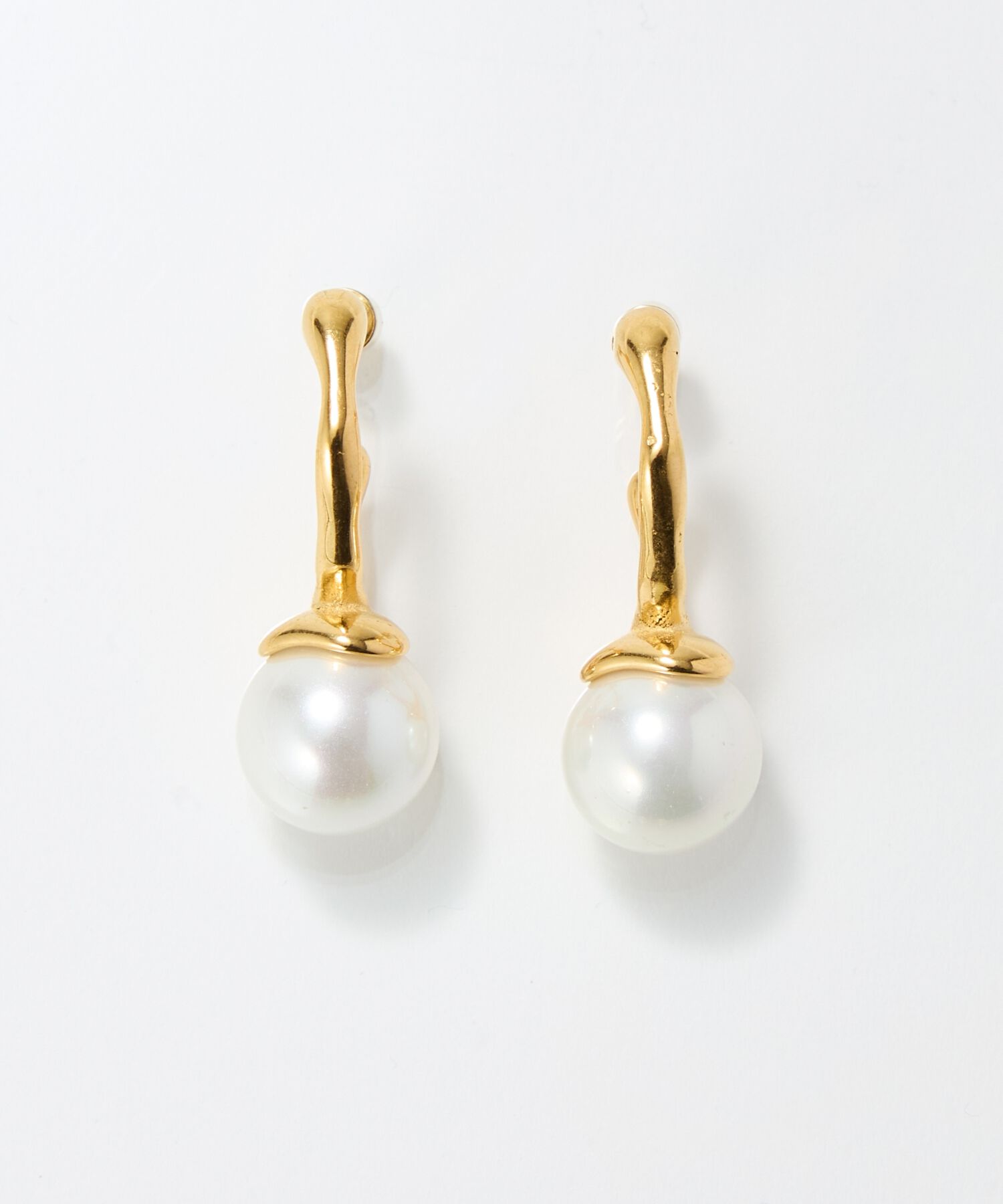 Phoebe「【金属アレルギー対応】リップルパールフープピアス　ゴールド/ステンレス/大ぶり/存在感◎/主役級」|ピアス|